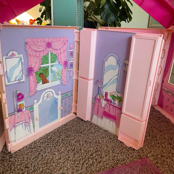 Vintage Barbie Fold 'n Fun Home - Incomplete - Picture 9 of 16
